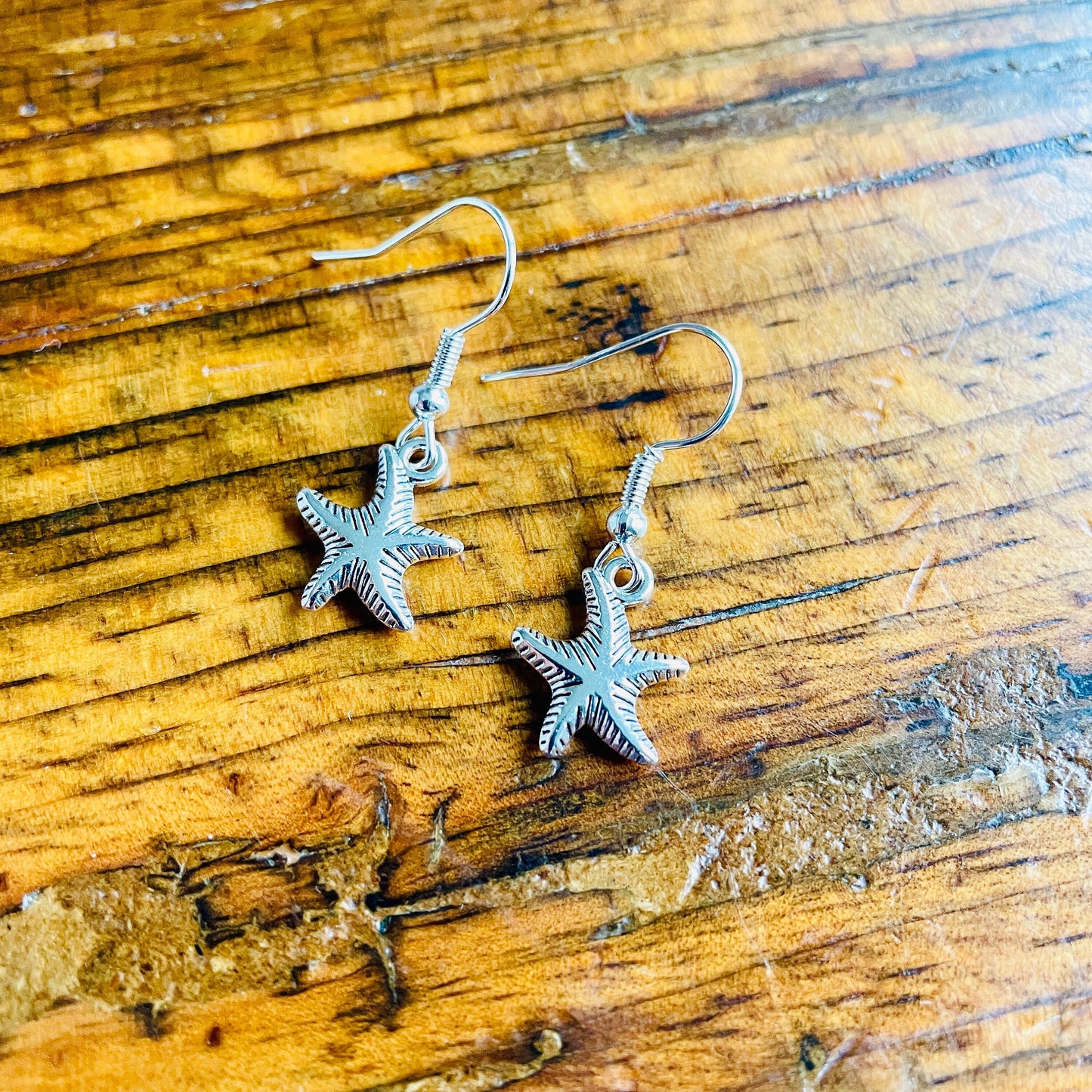 Starfish pierced earrings