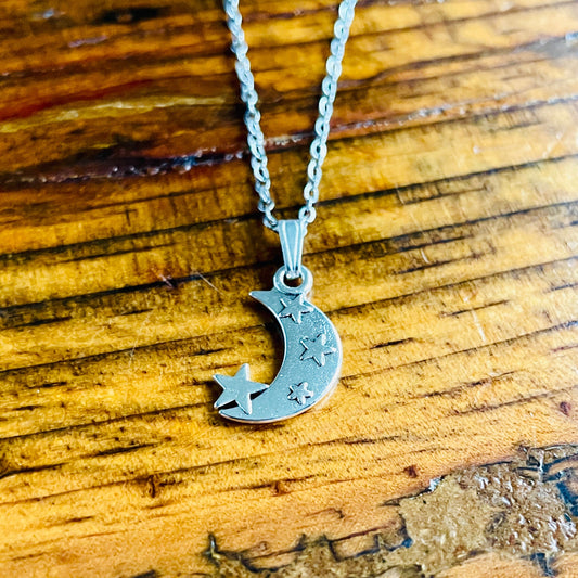 Moon charm pendant necklace